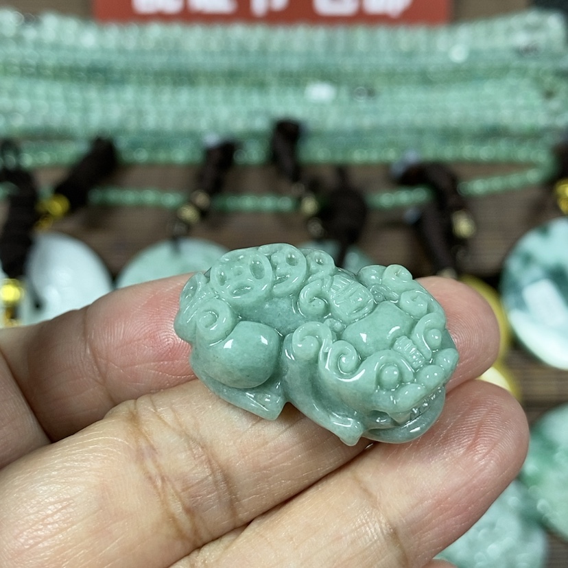 【闪购商品】翡翠颈饰未镶嵌玉吊坠翡翠玉四钱貔貅吊坠小款