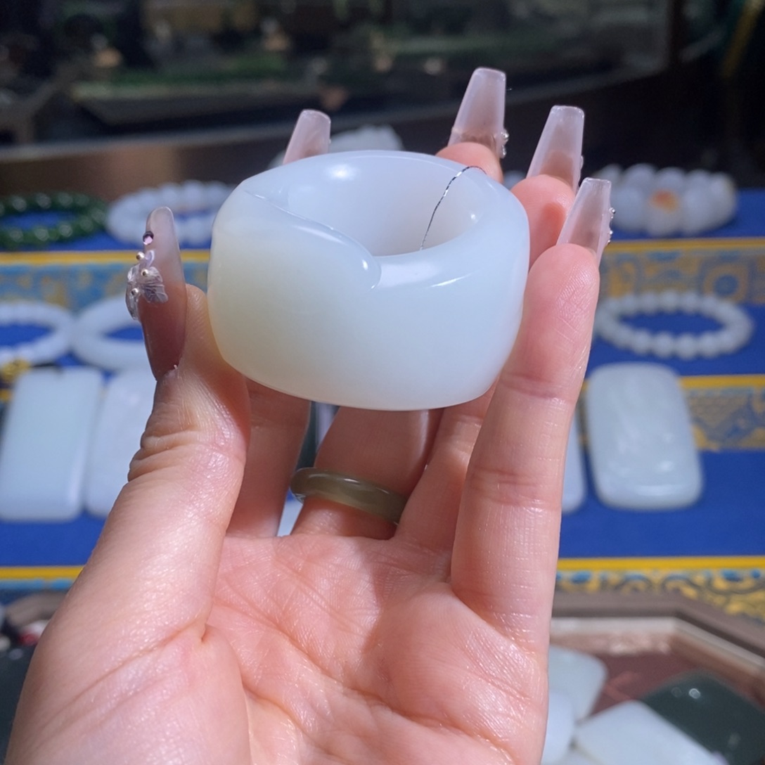 和田玉（糖玉）未镶嵌戒指