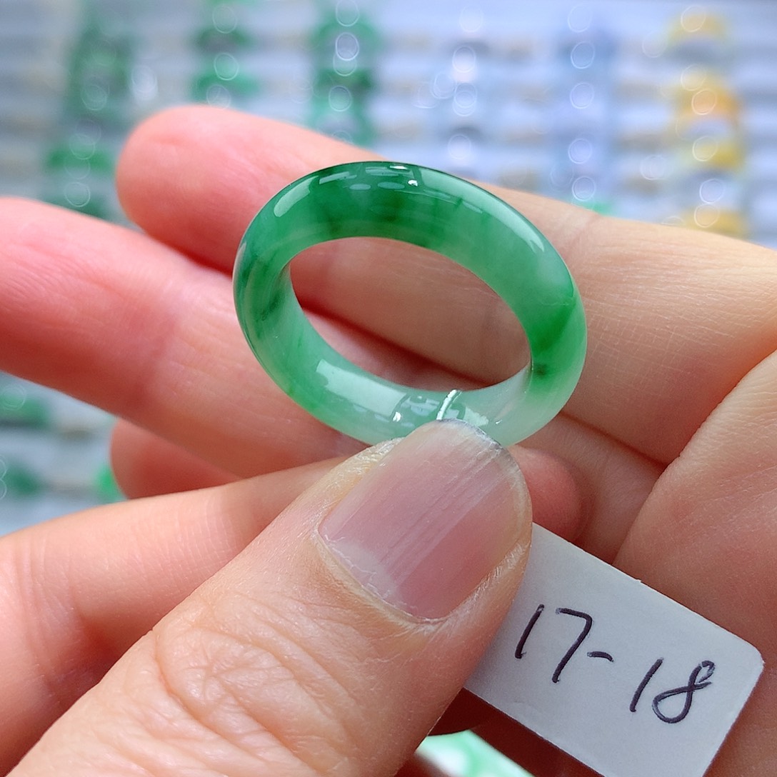 翡翠戒指未镶嵌17-18号
