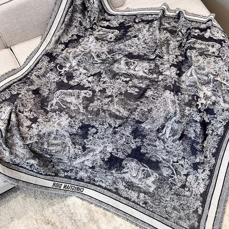 【顺丰包邮】DlOR方巾丝巾休闲潮牌配件