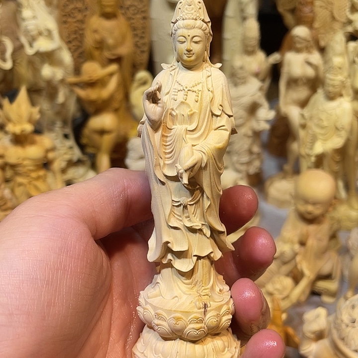 黄杨木瑕疵净瓶观音