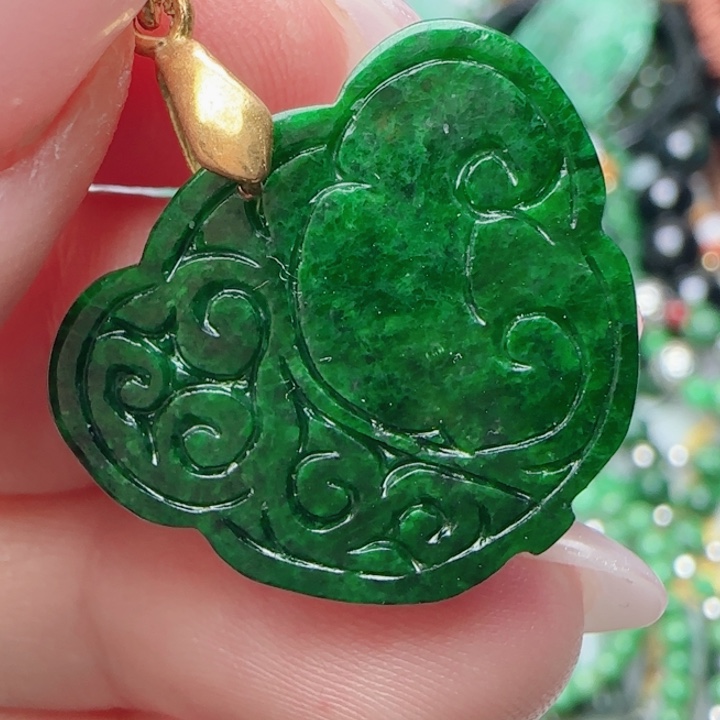 翡翠未镶嵌颈饰天然A货13