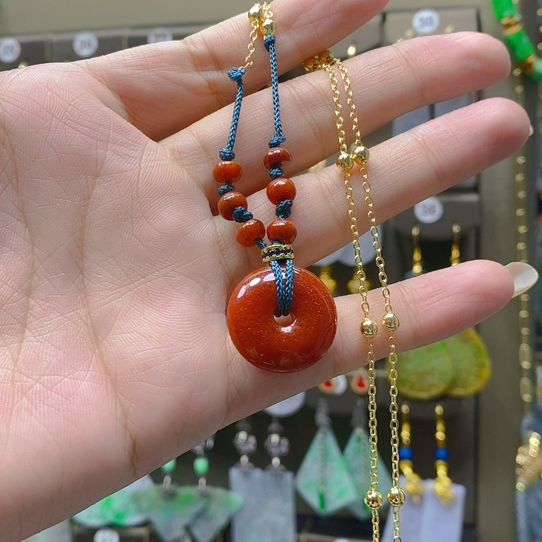 未镶嵌翡翠耳饰翡翠