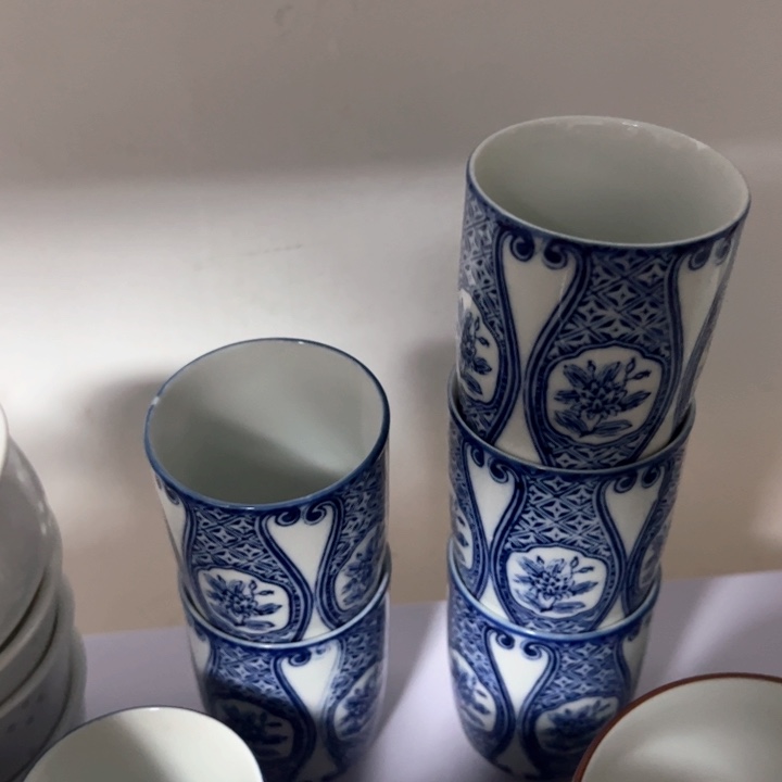 盖碗瓷器直播放漏中