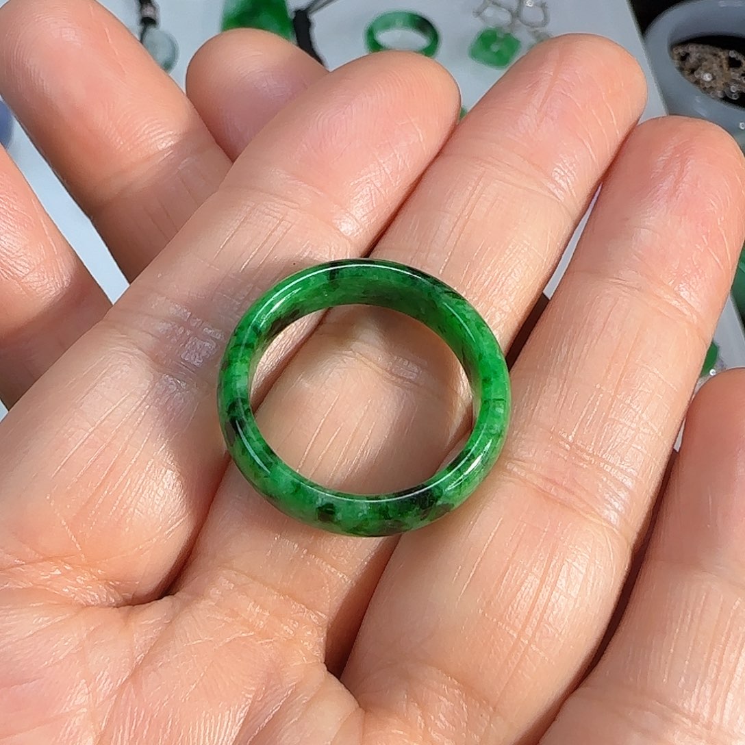 翡翠戒指未镶嵌指环