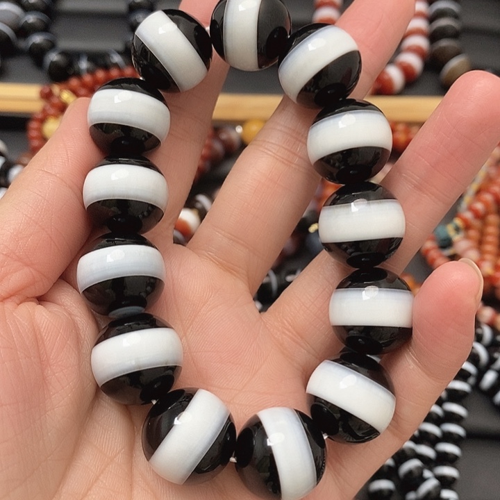 玛瑙/玉髓玛瑙手串未镶嵌老**超