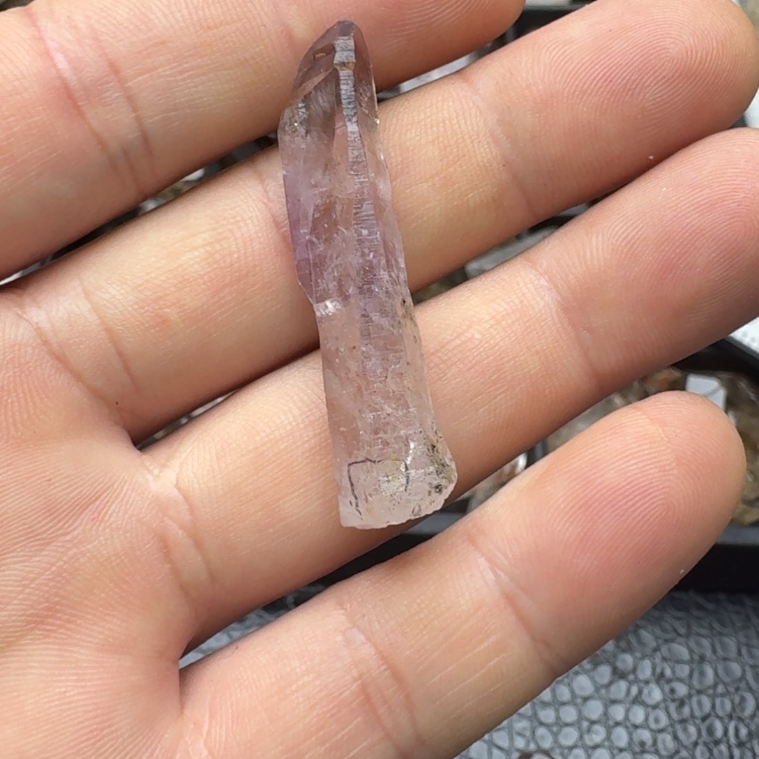 F***非石材超七水胆水晶