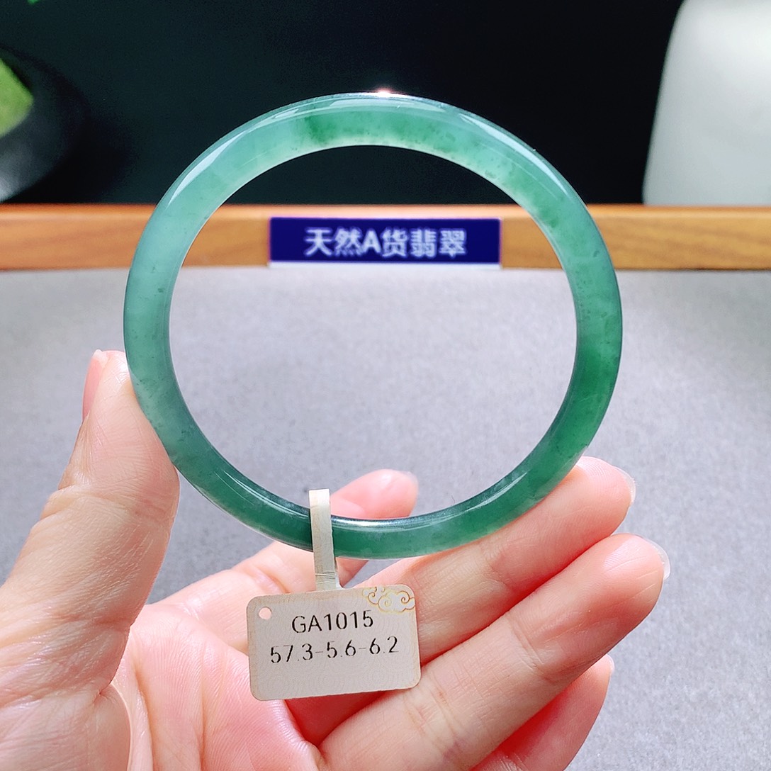 未镶嵌手镯翡翠天然翡翠手镯a货