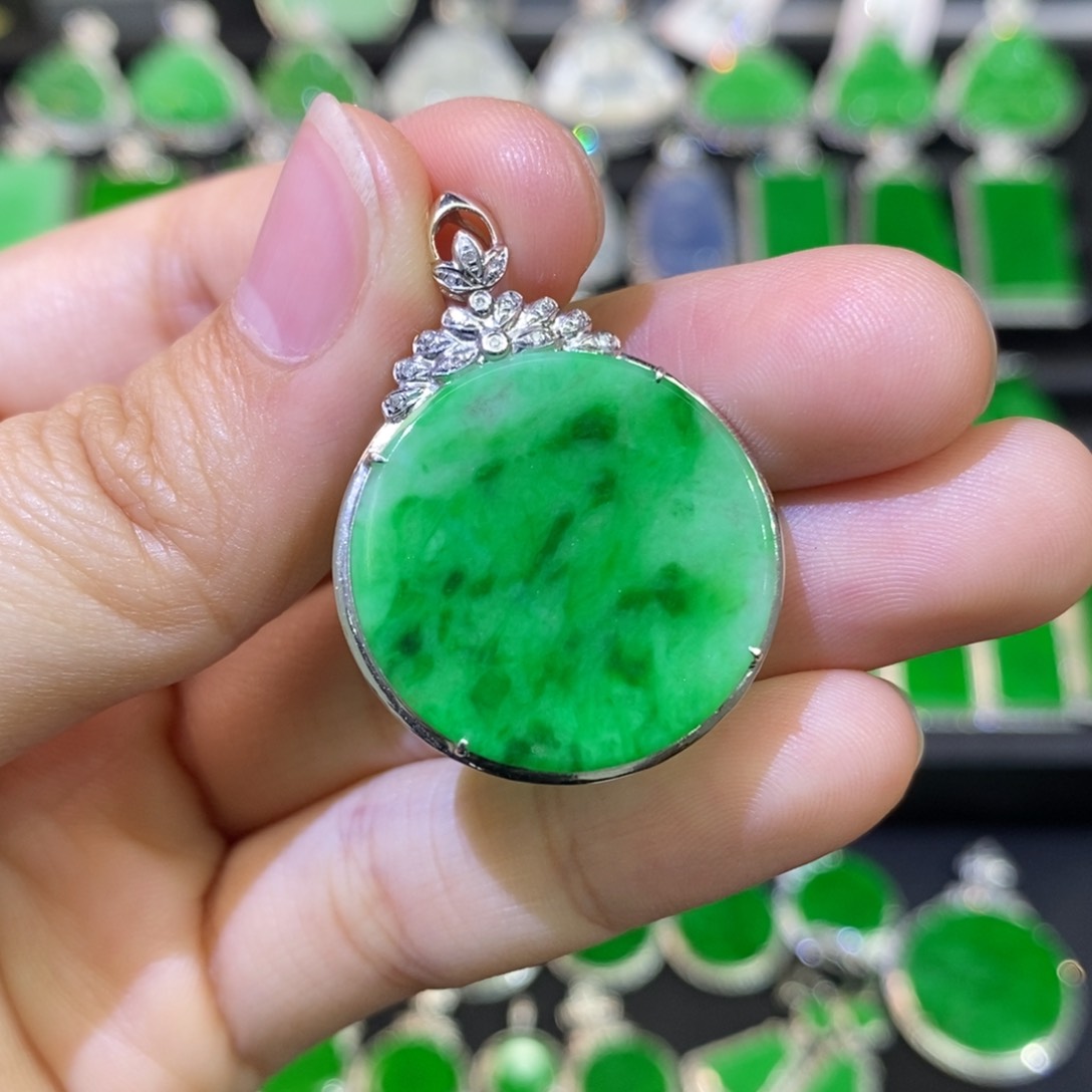 翡翠18K金镶嵌吊坠(不含链)