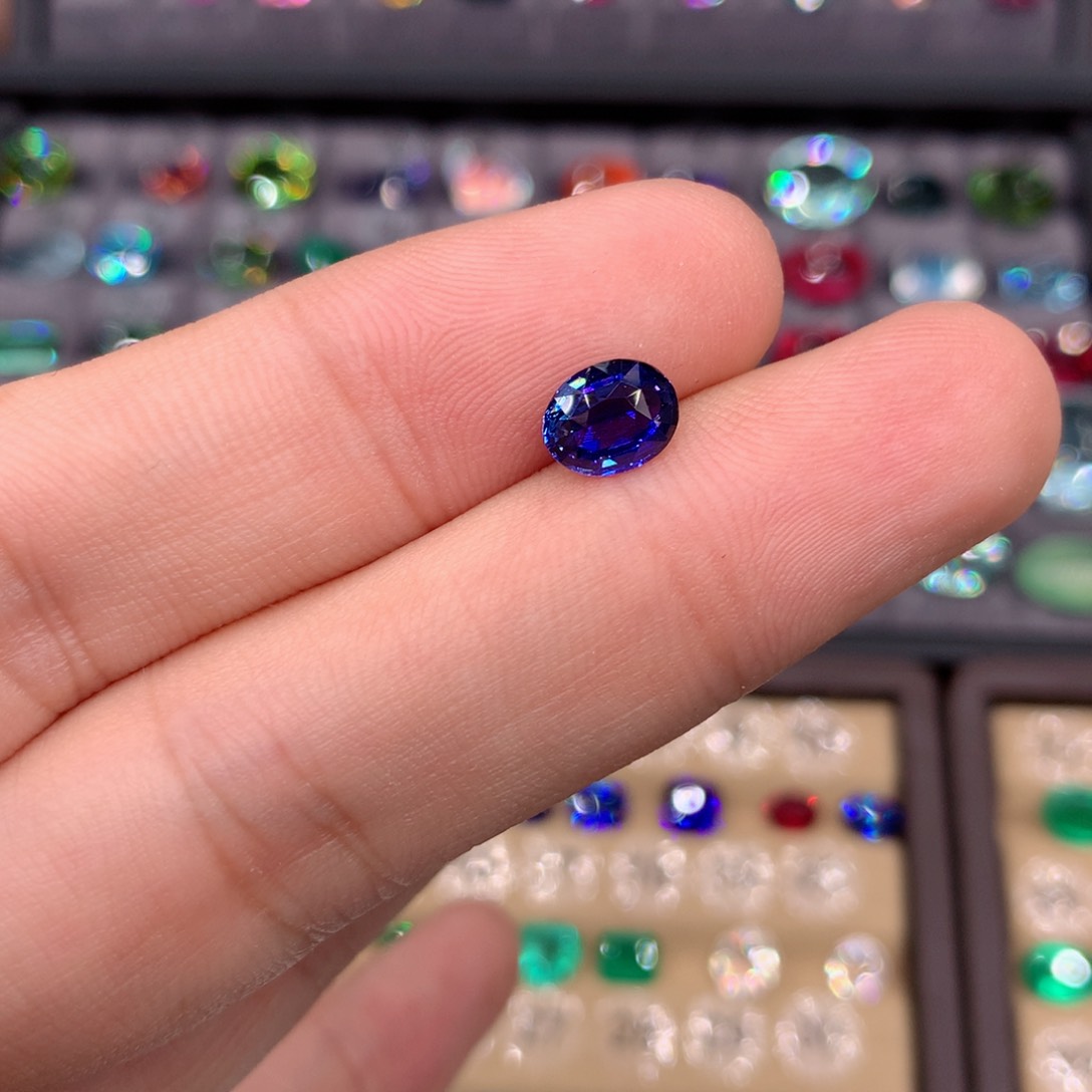 蓝宝石裸石未镶嵌L**a