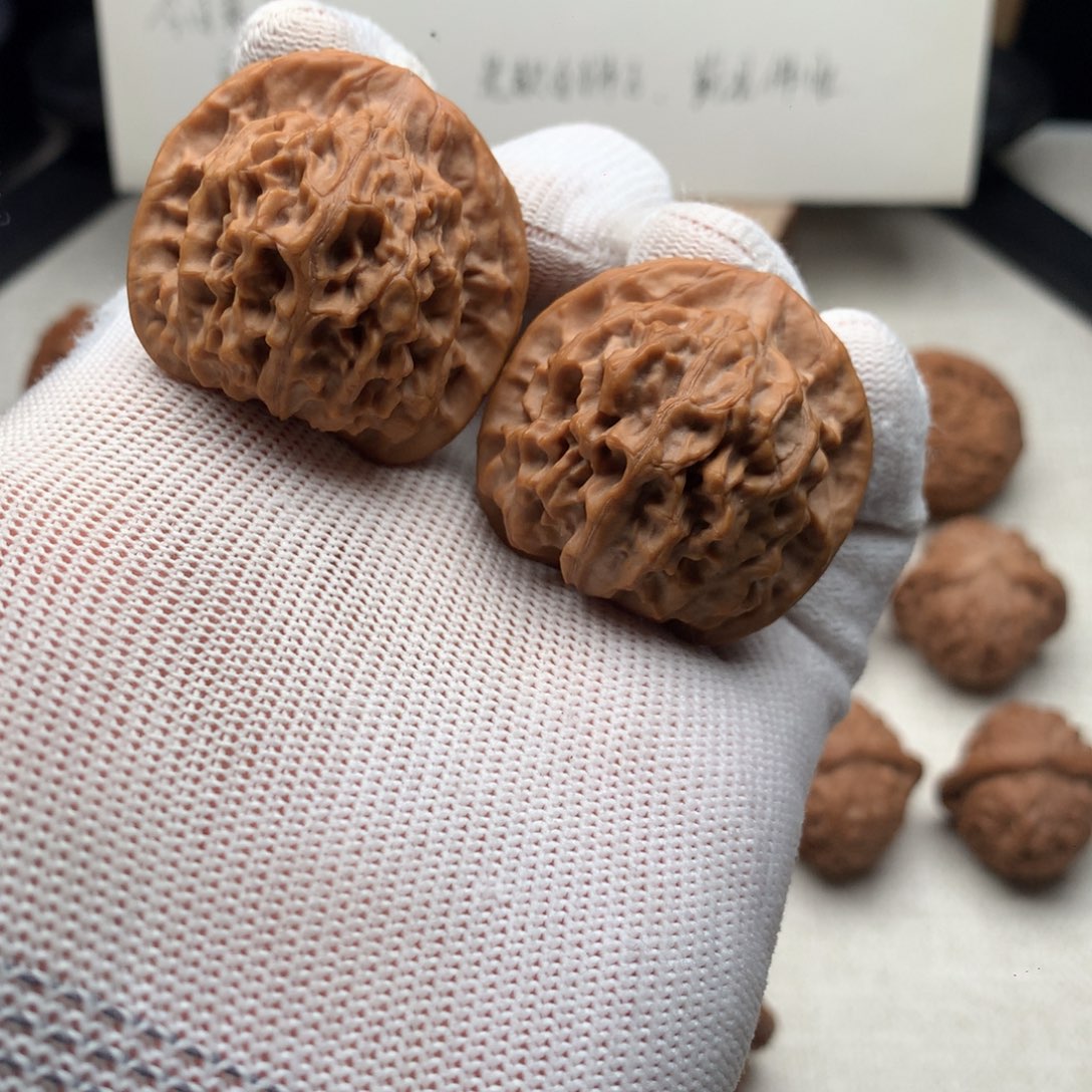 文玩核桃吊坠39天地