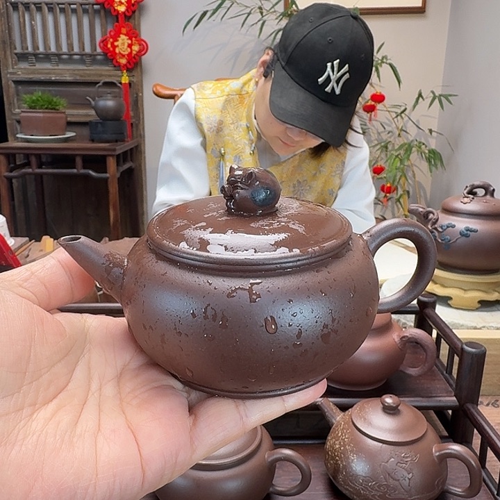 紫泥茶壶精工半手制作生肖猪