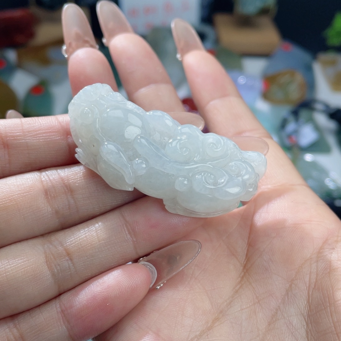 翡翠未镶嵌颈饰成品