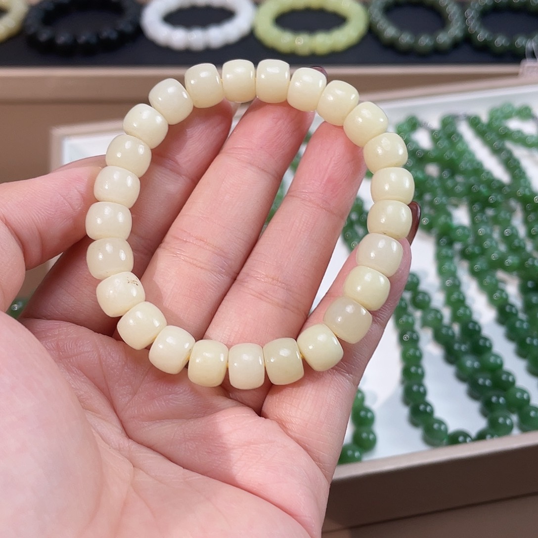 和田玉手链未镶嵌