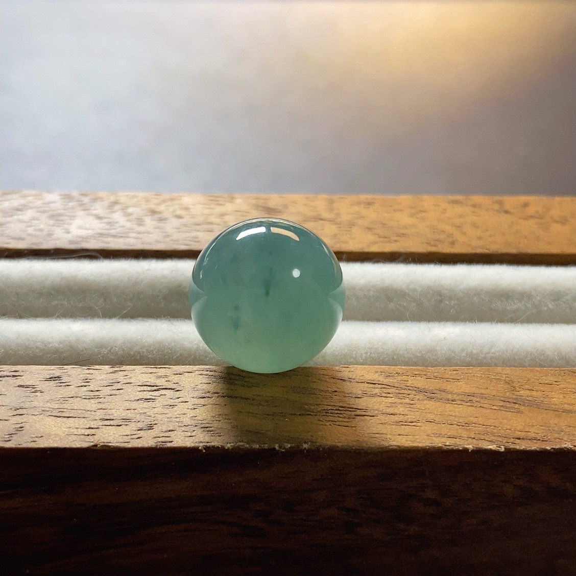 天然缅甸翡翠A货-海蓝之谜圆珠 卡12.8