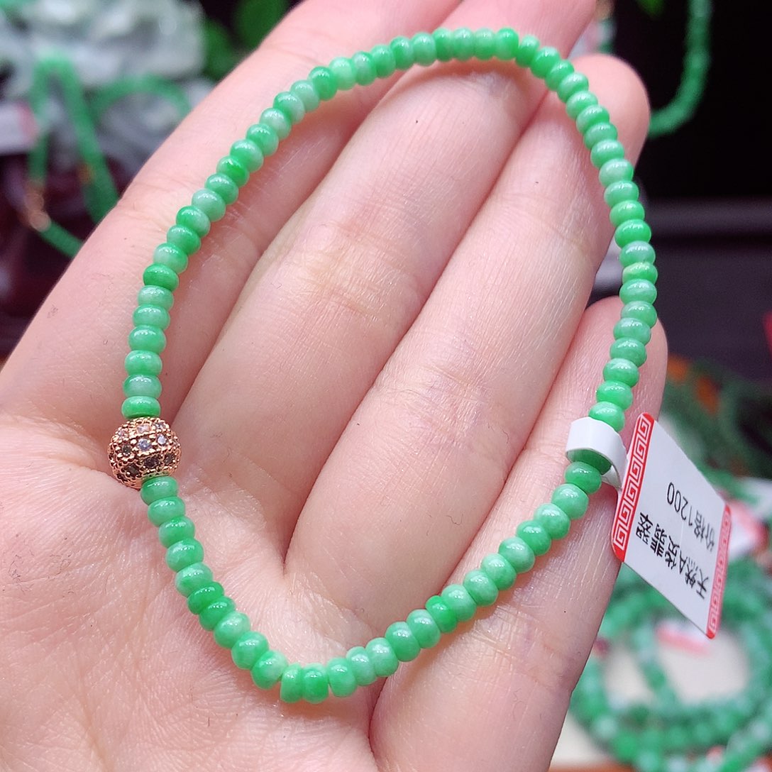 翡翠未镶嵌手链翡翠