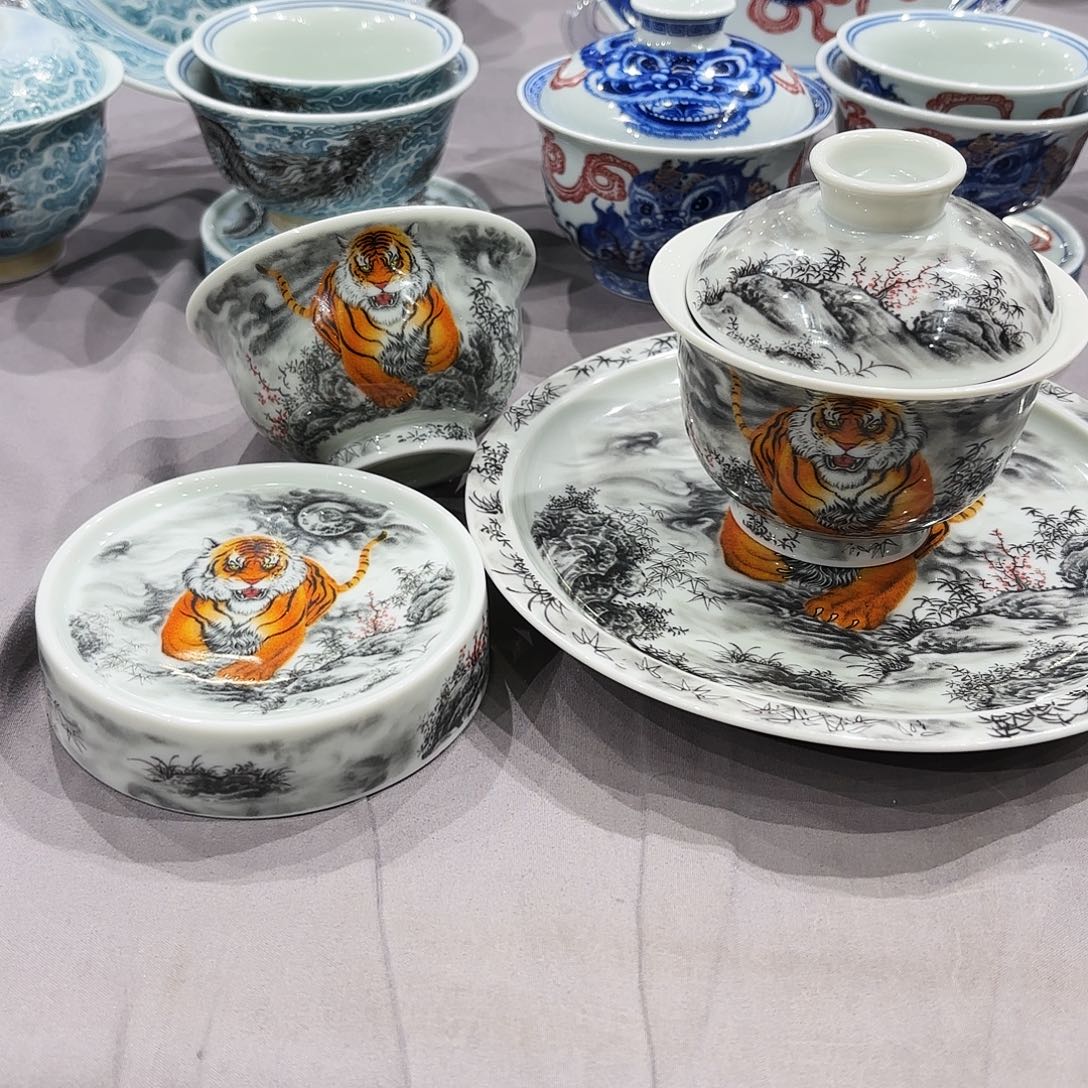 瓷片景德镇美术出版社