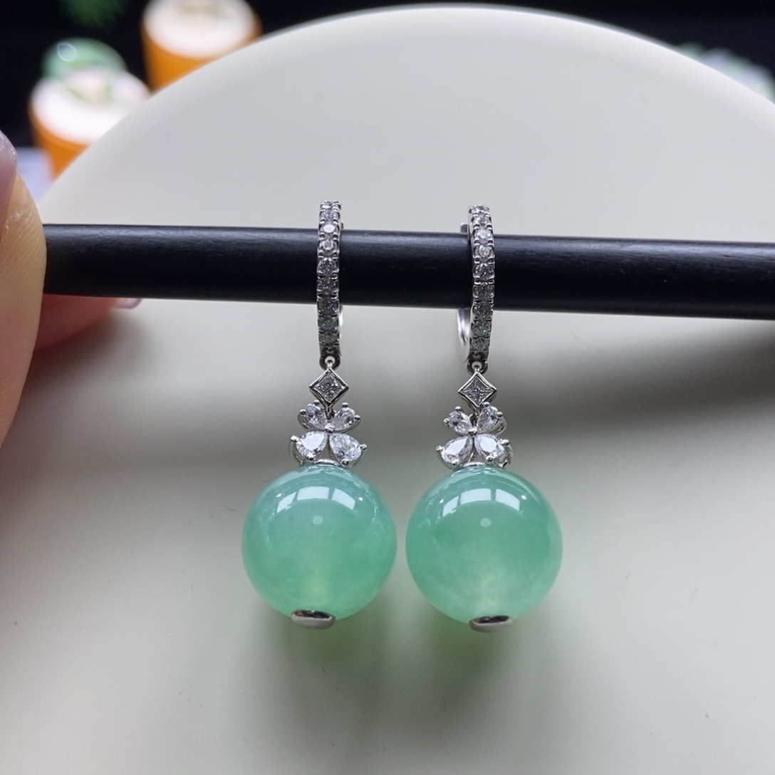 翡翠耳坠18K金镶嵌冰绿圆珠13.7mm