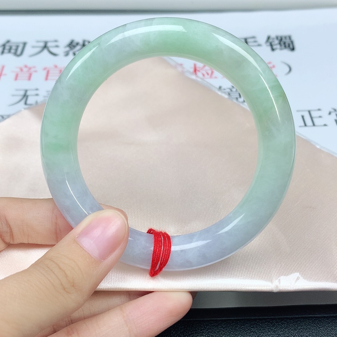翡翠手镯未镶嵌096圆