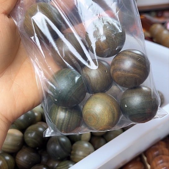 木大***音绿檀3.2珠子瑕九颗豆豆弹力绳