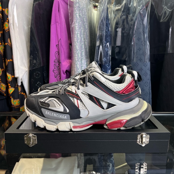 99新 Balenciaga/巴黎世家 track黑白红老爹鞋/40码/无盒