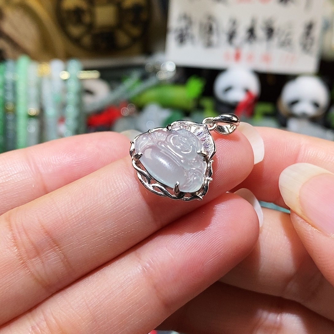 翡翠银S925镶嵌颈饰佛公吊坠
