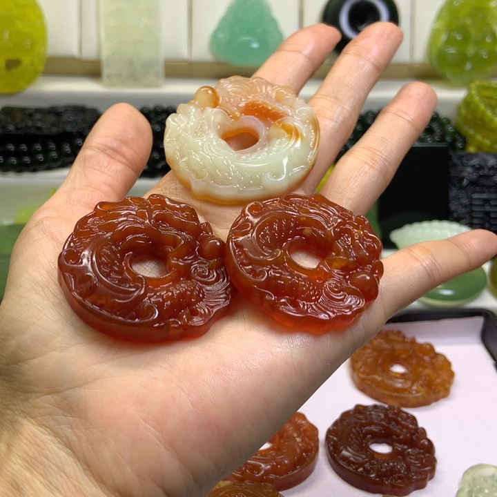 【闪购商品】未镶嵌蛇纹石玉颈饰