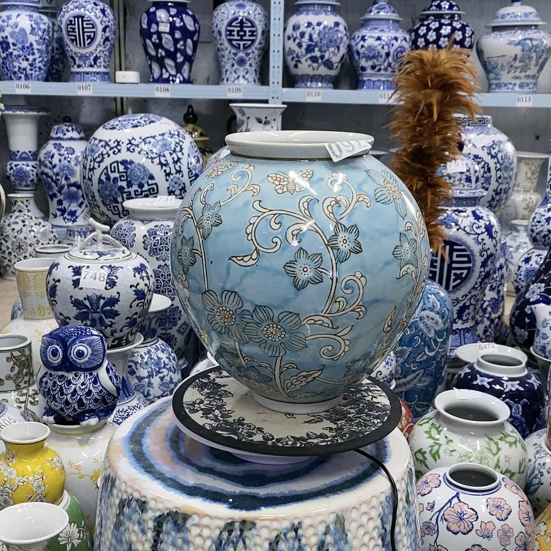 【闪购商品】摆件大肚瓶瓷器摆件…………………………