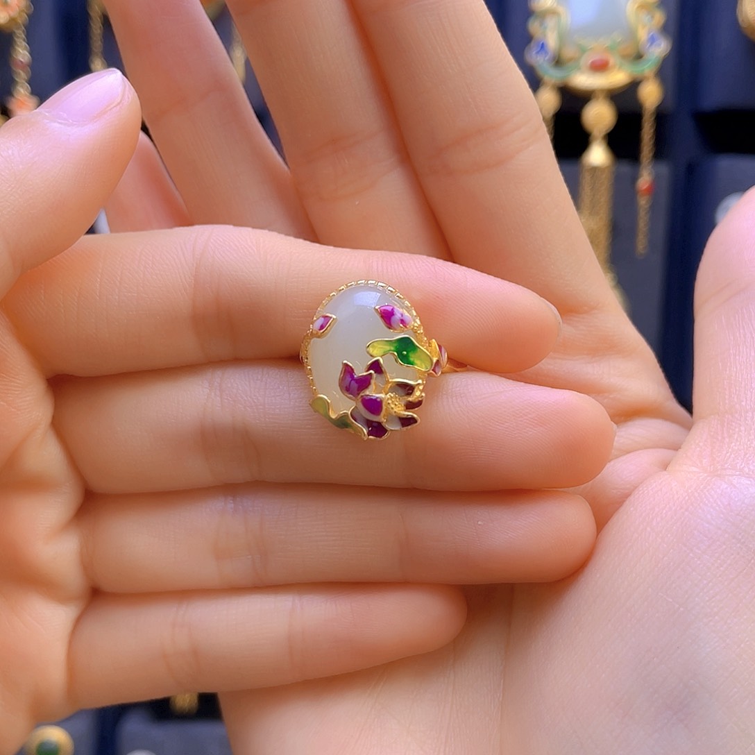 和田玉戒指银S925镀金镶嵌