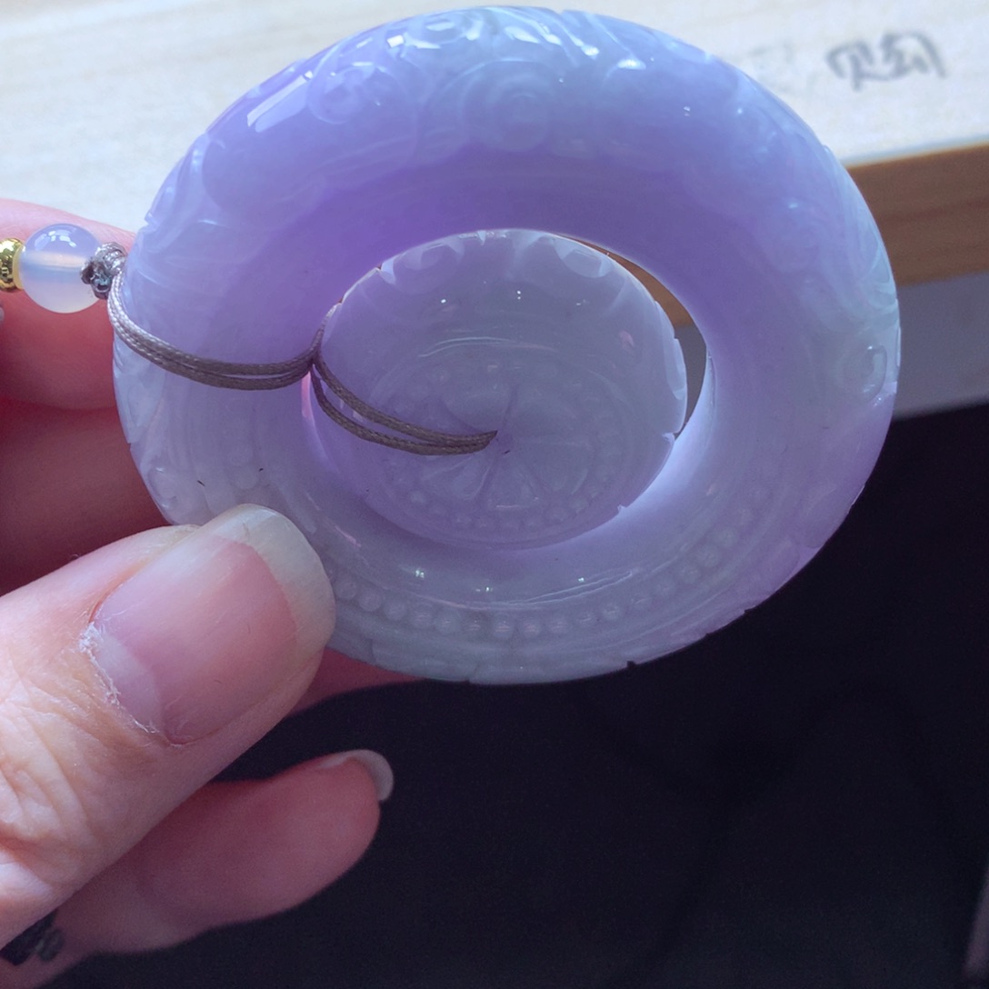 翡翠颈饰未镶嵌吊坠