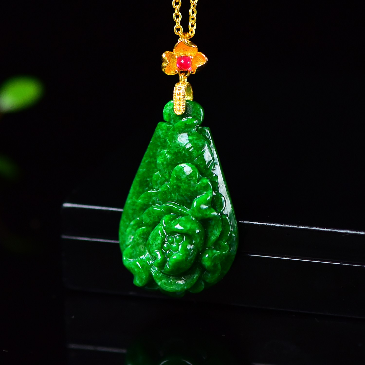 天然A货翡翠满辣色花青花开富贵吊坠