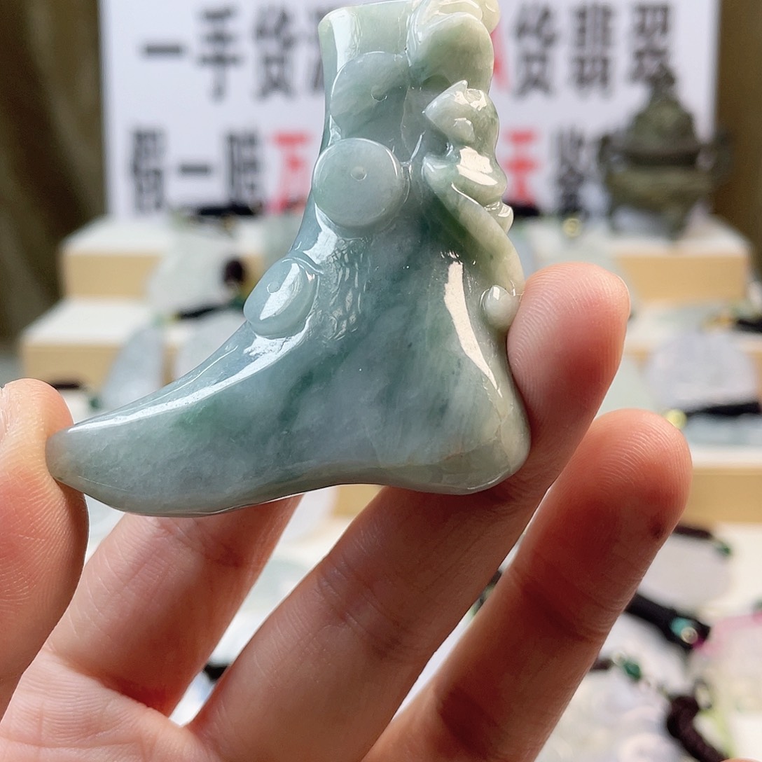 翡翠颈饰未镶嵌0398挂件