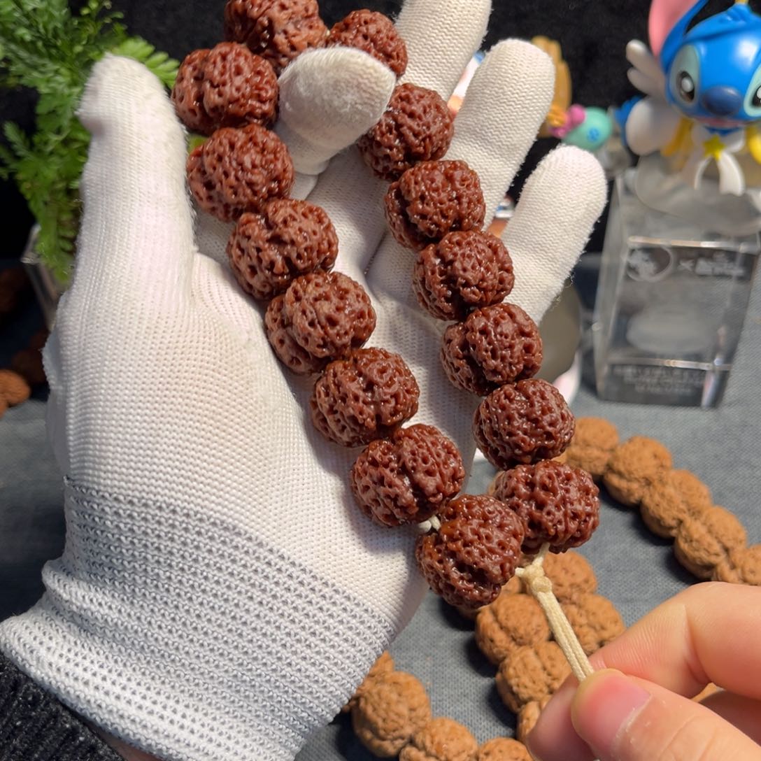 石***头手串金刚菩提梁梅花