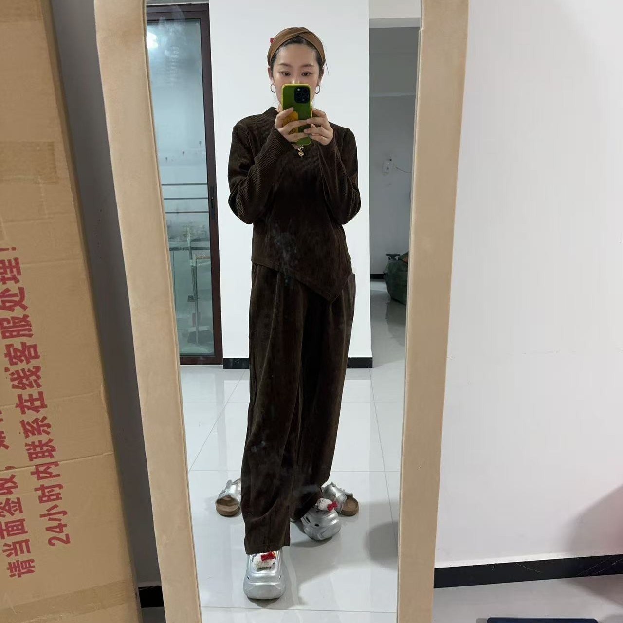 时尚炸街辣妹秋季卫衣阔腿裤不规则设计高级感套装