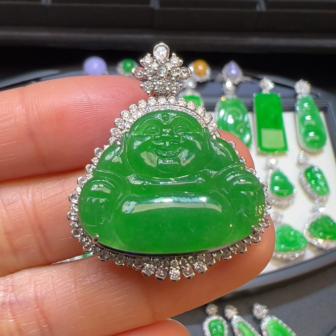 翡翠颈饰18K金镶嵌收货48小时鉴赏期