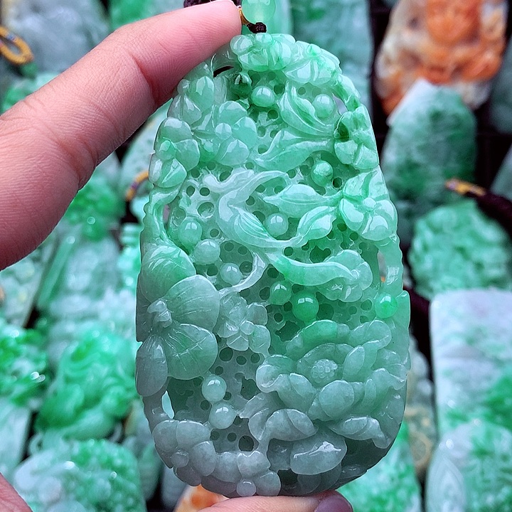 翡翠吊坠(不含链)未镶嵌