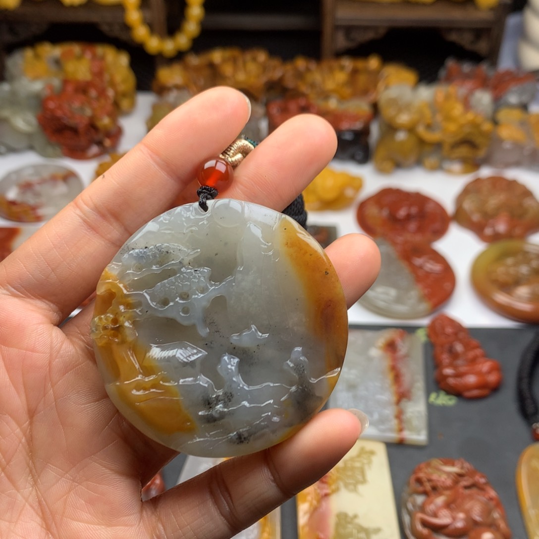 石英质玉（黄龙玉）挂件未镶嵌