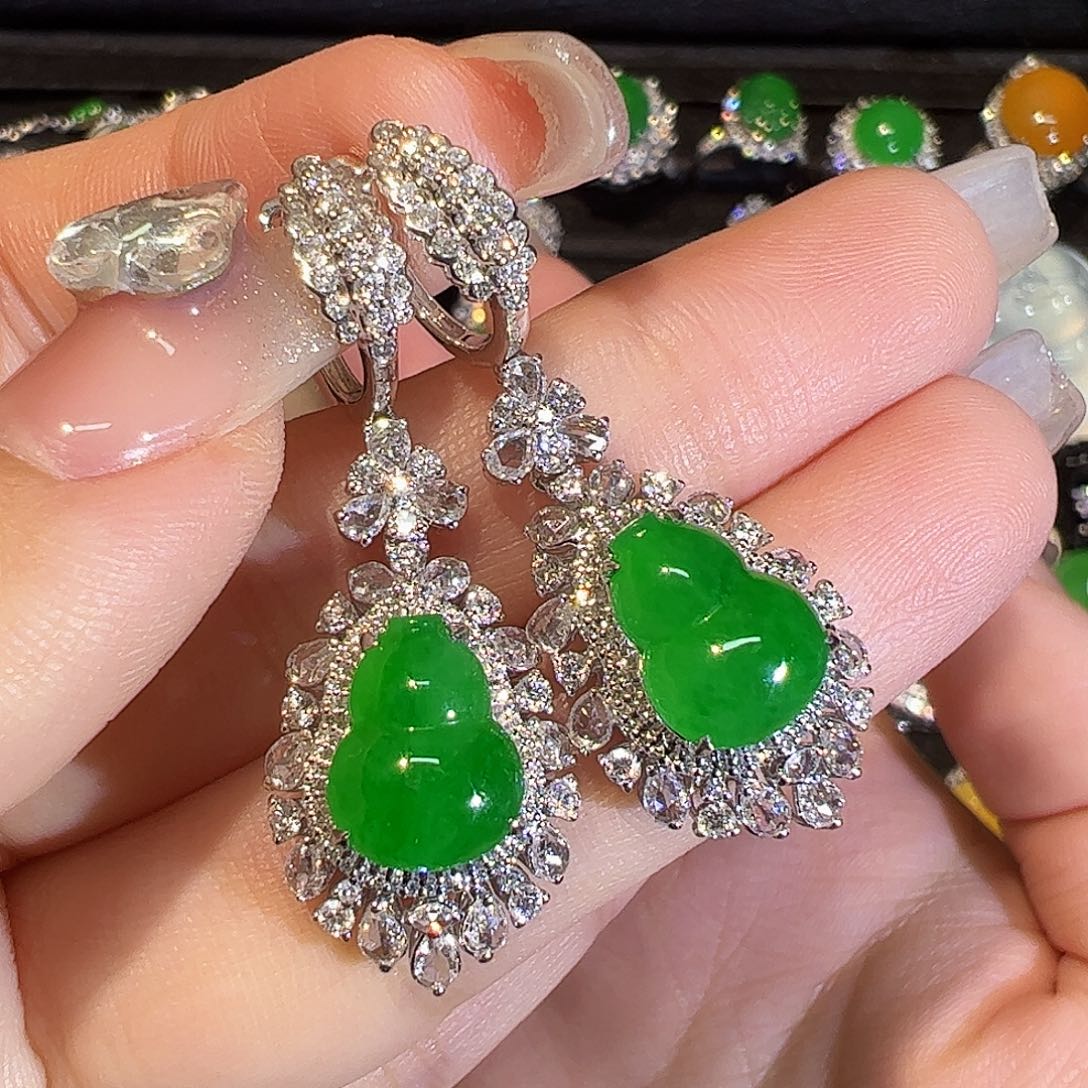 翡翠耳饰18K金镶嵌葫芦