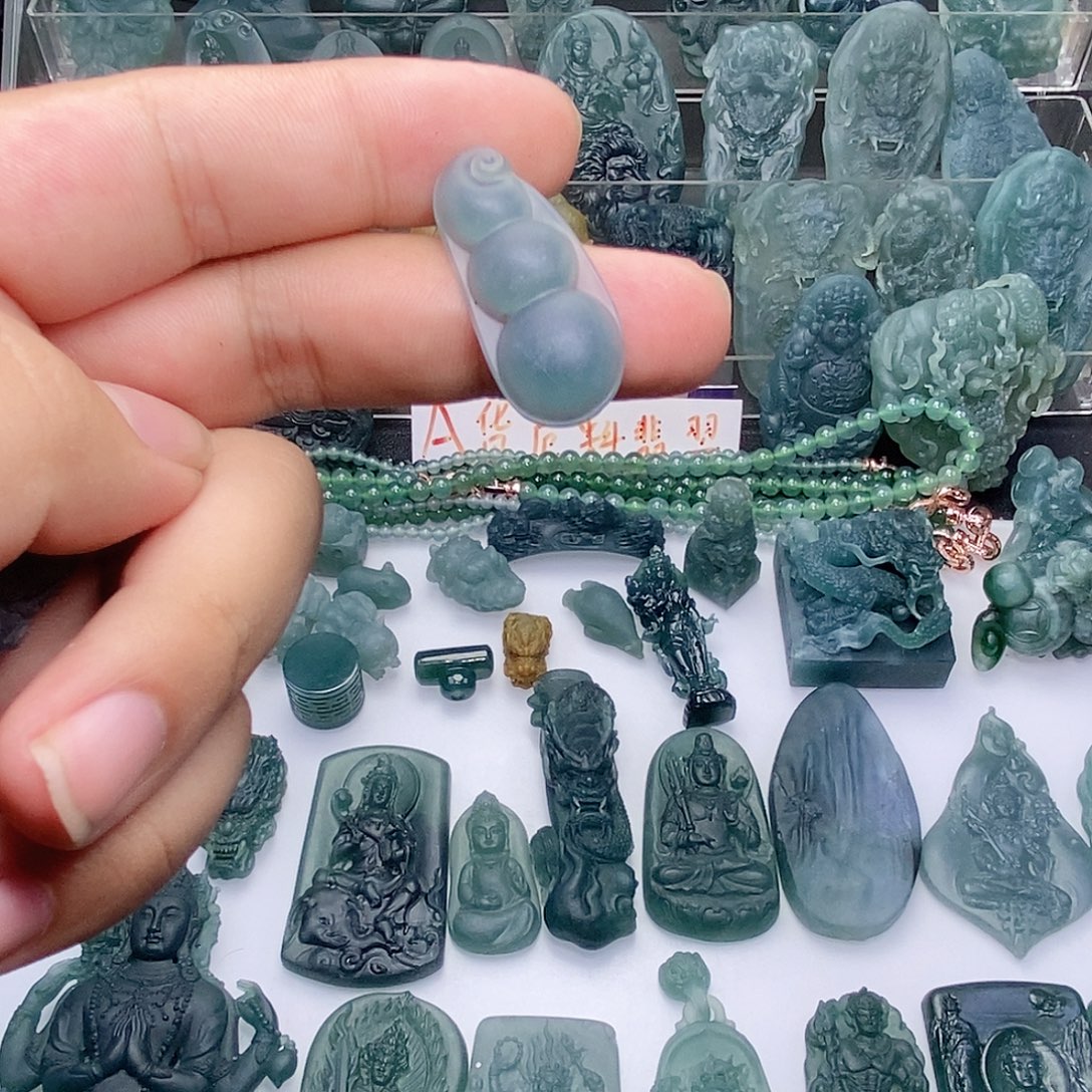 未镶嵌定制翡翠豆子