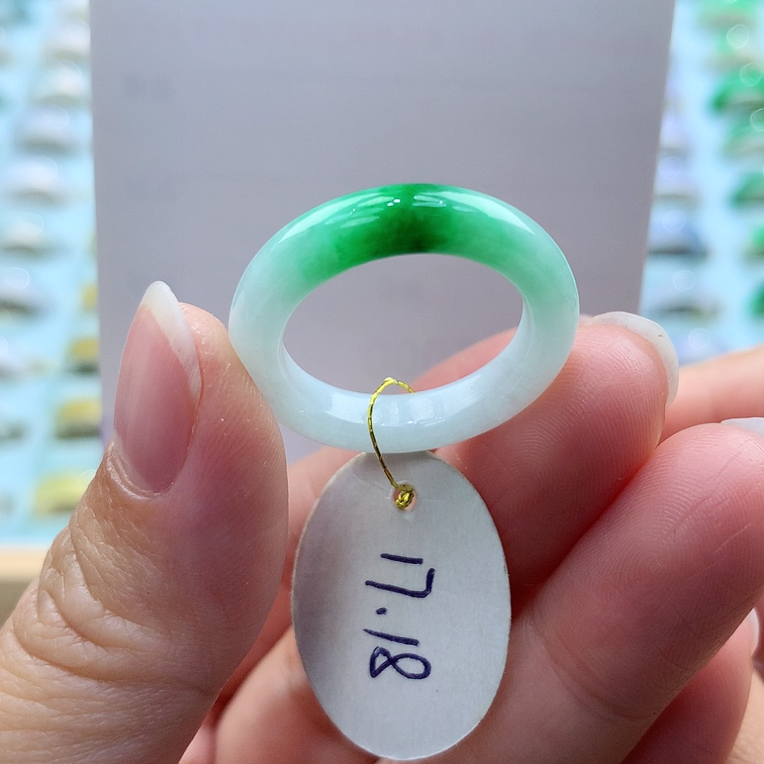 翡翠戒指未镶嵌1718圈