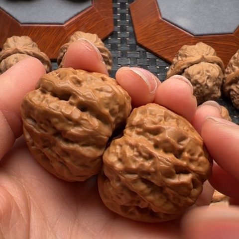文玩核桃把件边38左右