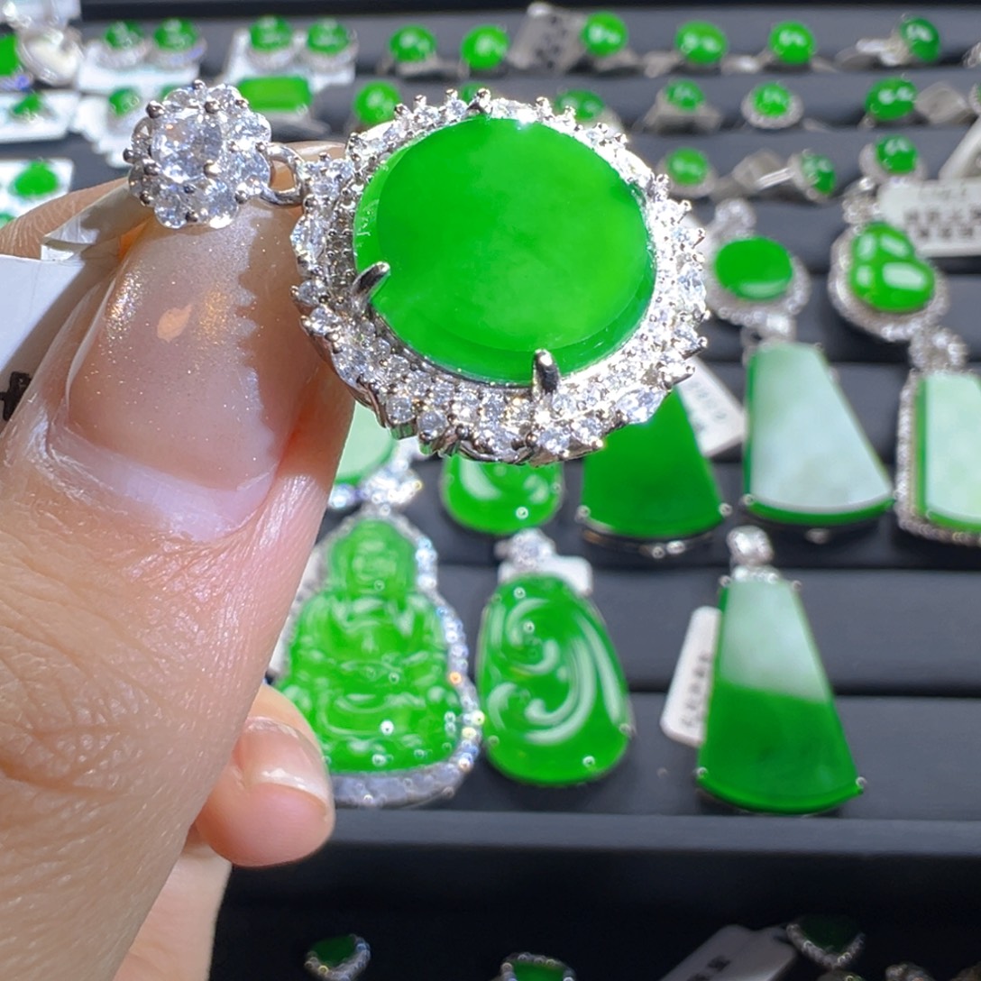 翡翠银S925镶嵌颈饰44444444