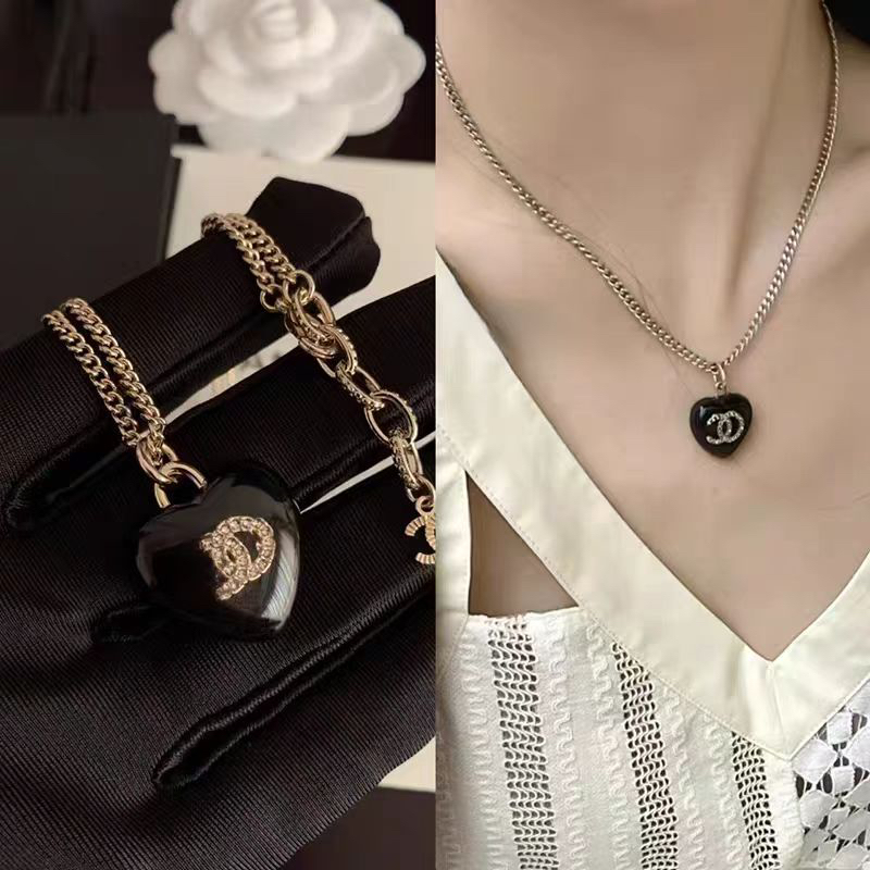 铜合金项链 轻奢名媛爱心项链104