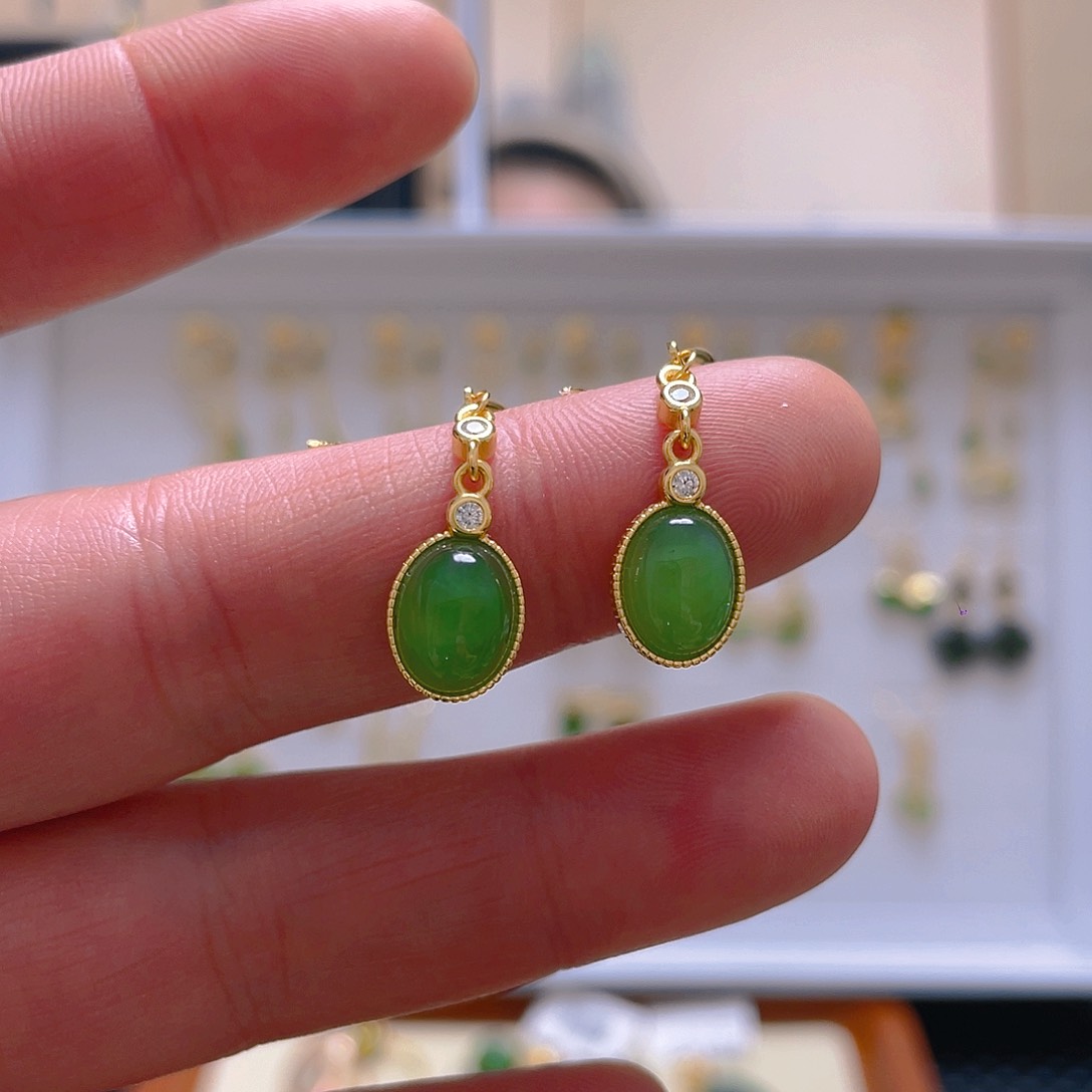 和田玉耳饰银S925镀金镶嵌?**月