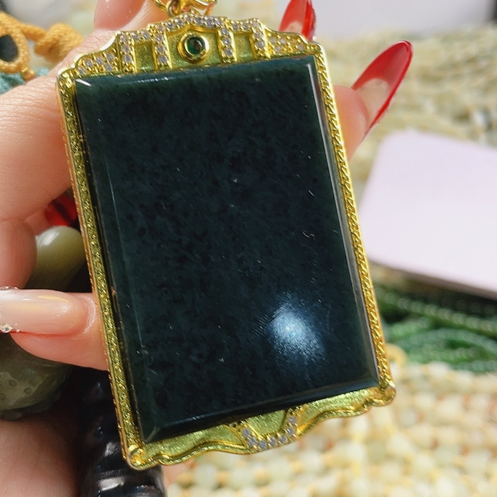 未镶嵌和田玉挂件