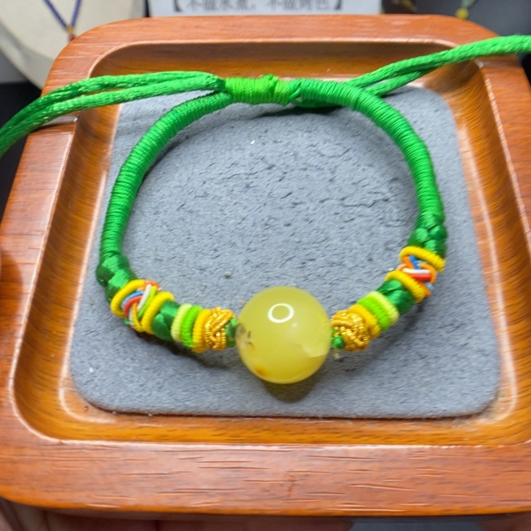 黑***乌蜜蜡未镶嵌颈饰郎