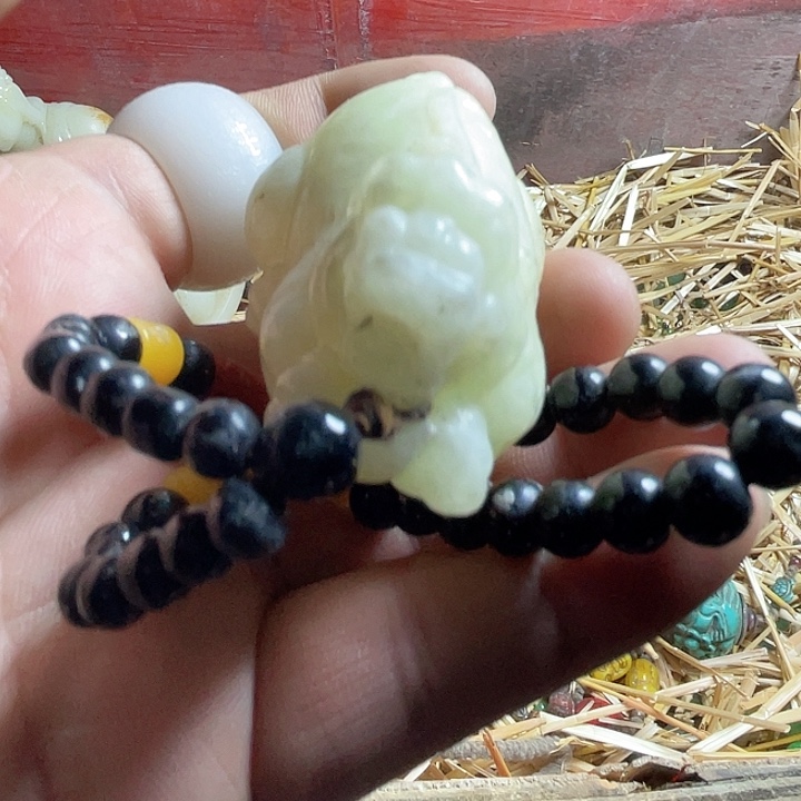 和田玉（糖玉）挂件未镶嵌