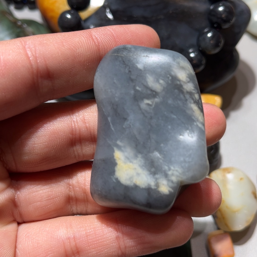 和田玉（子料）未镶嵌挂件