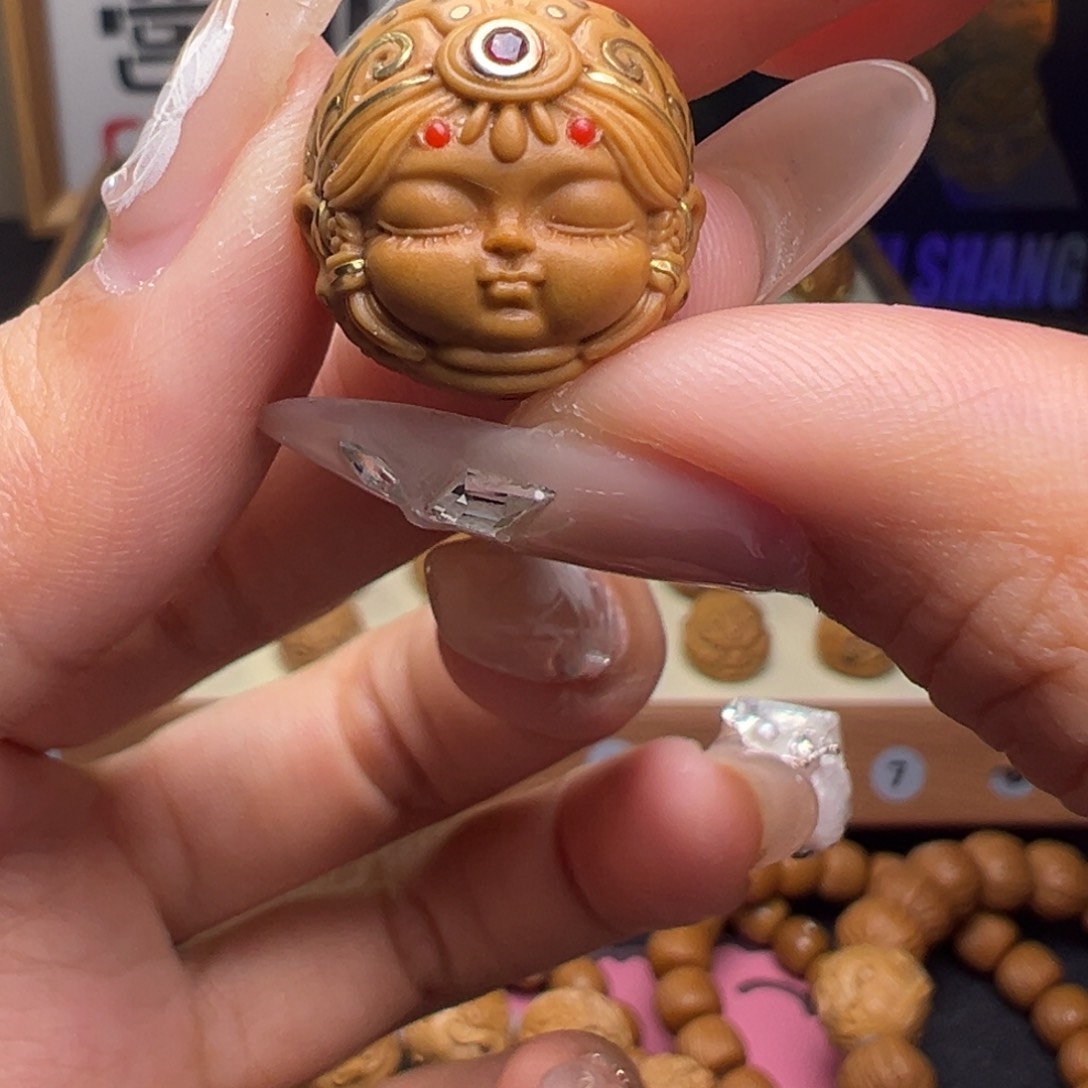 文玩核桃把件镶嵌款扎基拉姆18左右尺寸全品有正常封口线