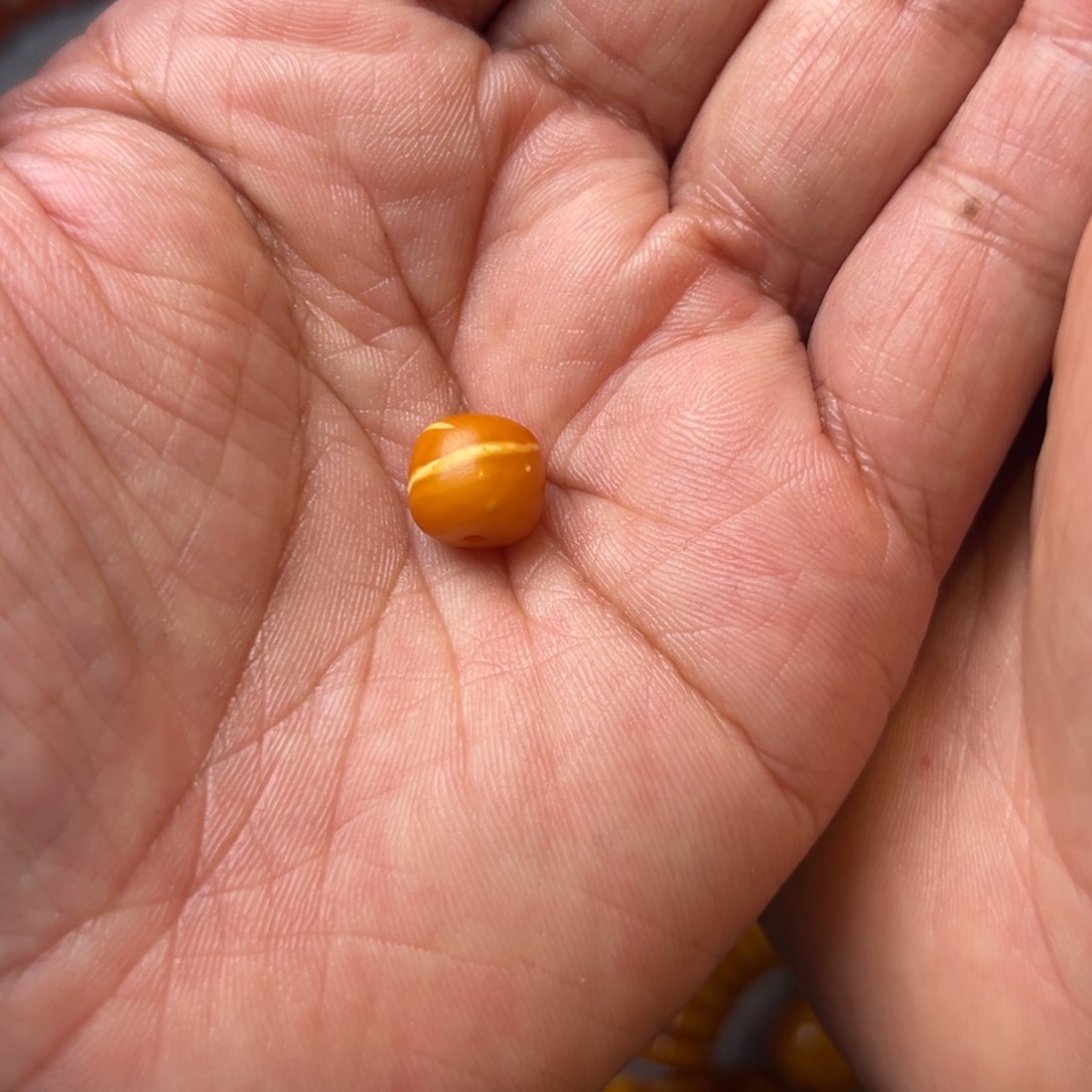 琥珀吊坠(不含链)未镶嵌熠***?